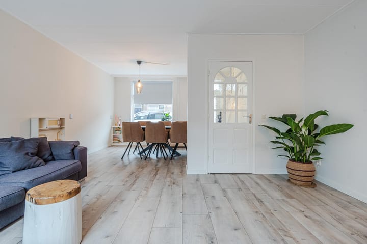 Foto 11 van Julianastraat 28