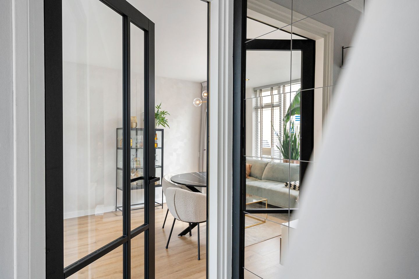 Photo 14 of Abraham van Royenstraat 7