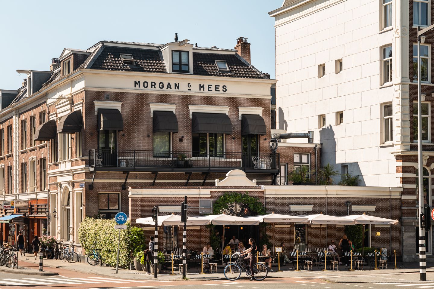 Photo 20 of Van Oldenbarneveldtstraat 57-1