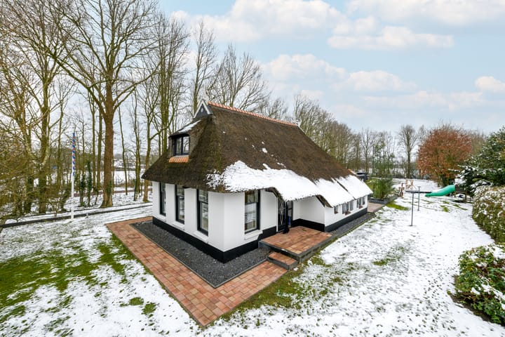 Foto 1 van Master Iniawei 9