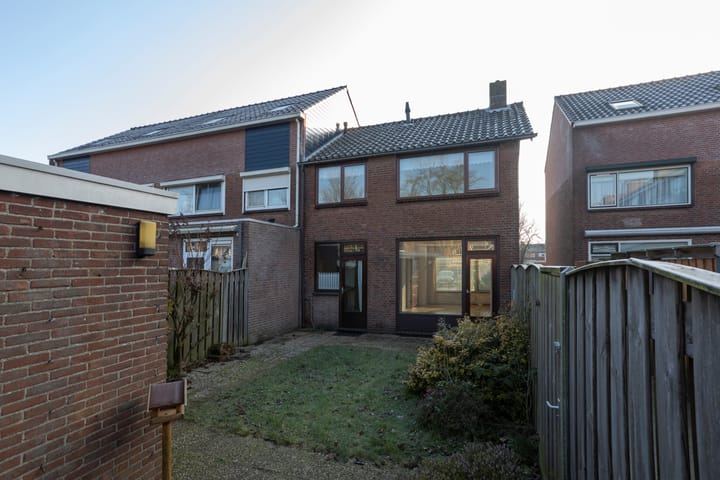 Foto 5 van Magnoliastraat 8