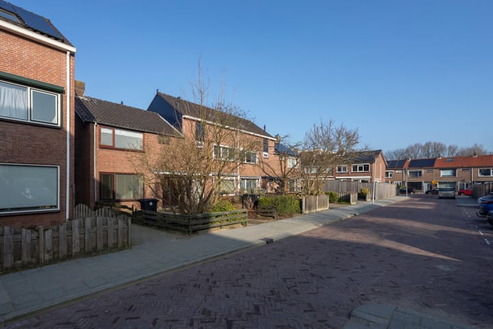 Foto 7 van Magnoliastraat 8