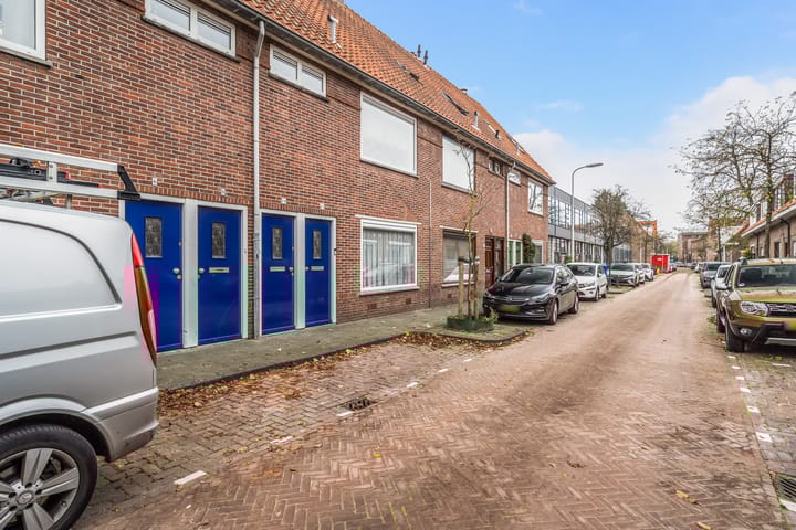 Photo 5 of Busken Huëtstraat 6