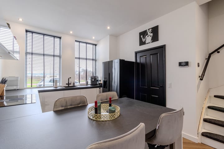 Foto 4 van IJmuiderstraatweg 97