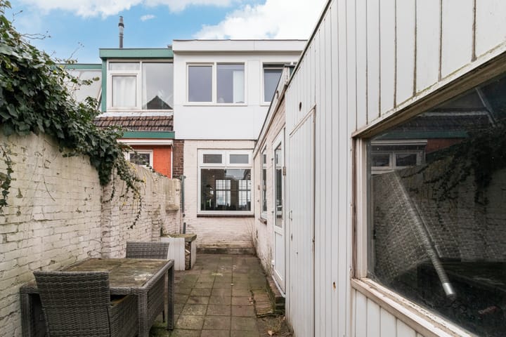 Foto 18 van IJmuiderstraatweg 97