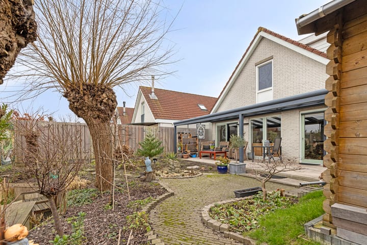 Photo 20 of Klaproosstraat 25