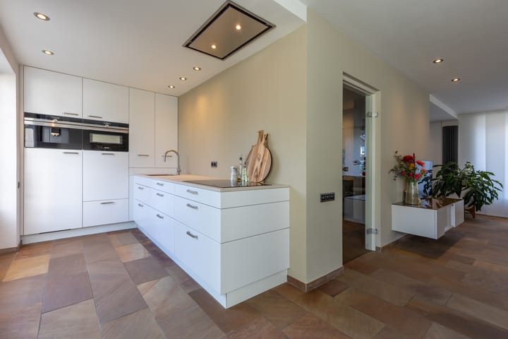 Foto 16 van Heerlenerweg 14