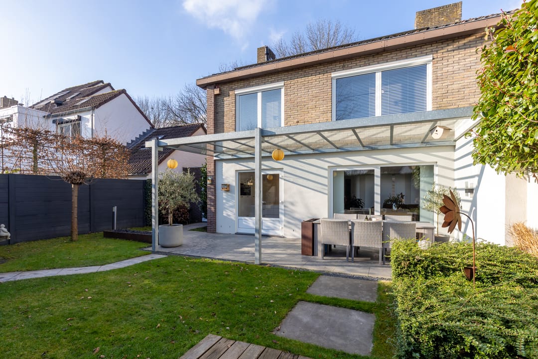 Foto 26 van Heerlenerweg 14