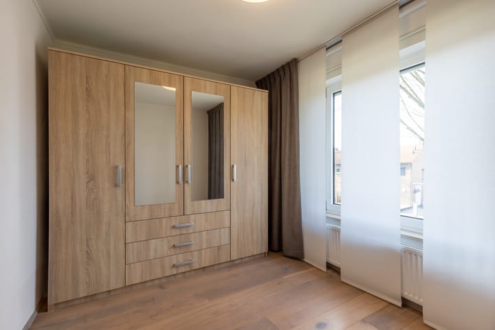 Foto 32 van Heerlenerweg 14