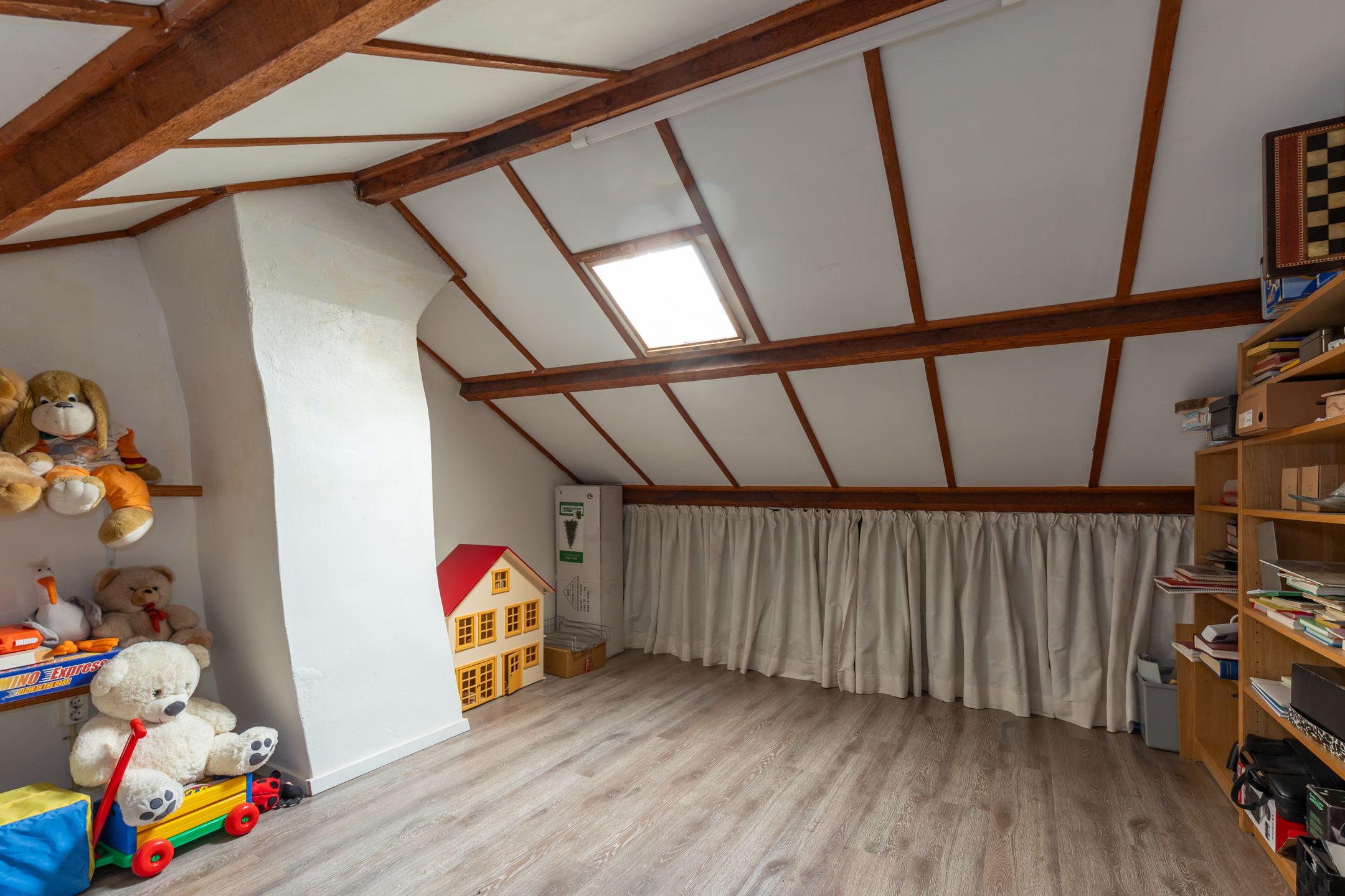 Foto 42 van Heerlenerweg 14