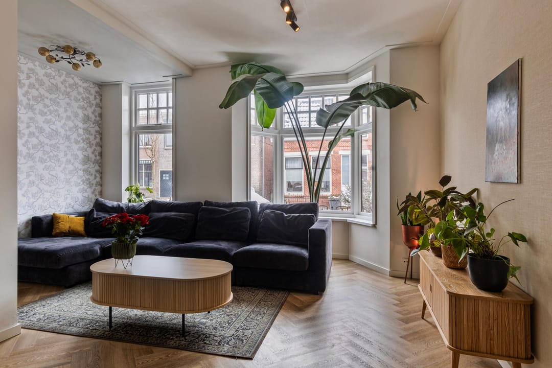 Photo 2 of Julianastraat 18