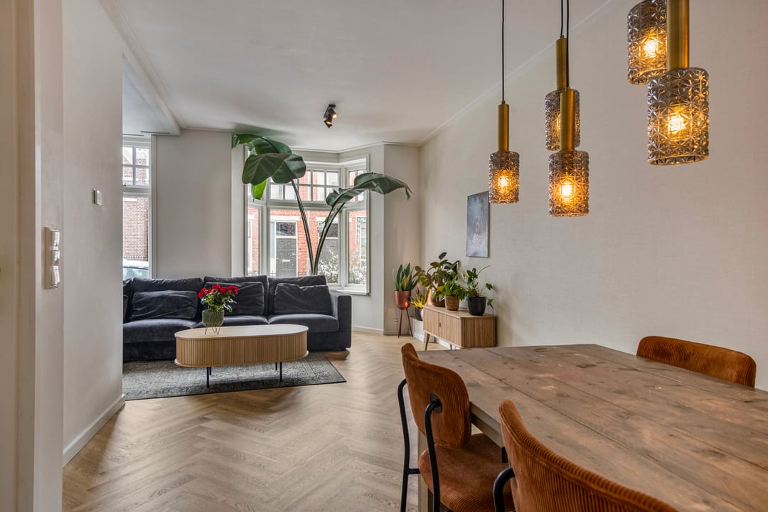 Photo 13 of Julianastraat 18