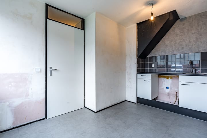 Foto 11 van Leiendekkerstraat 53