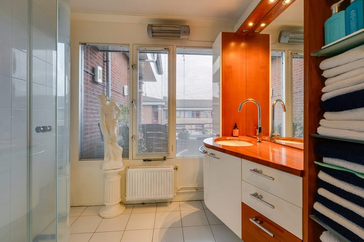 Foto 25 van Lindehof 96