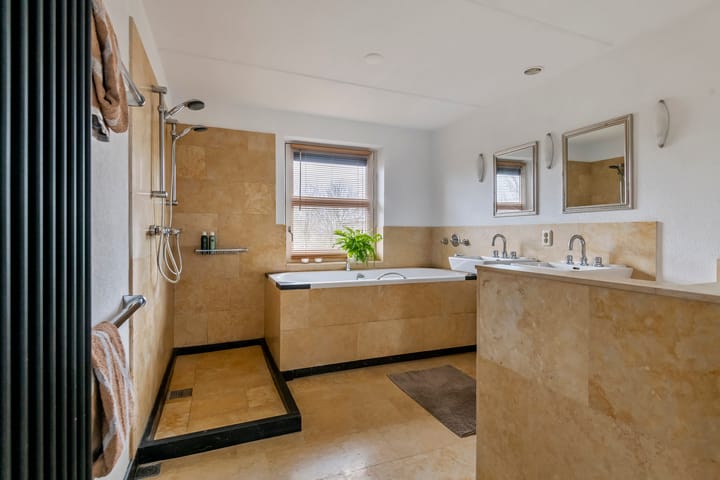 Photo 22 of De Laren 5