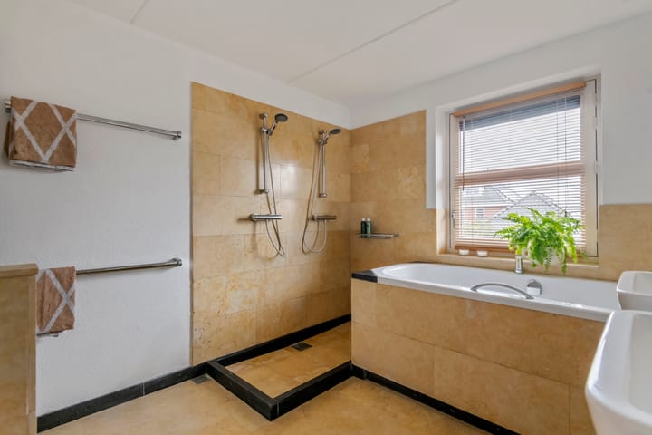 Photo 23 of De Laren 5