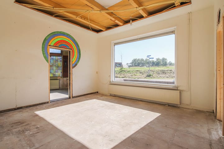 Photo 6 of Kanaalstraat 2