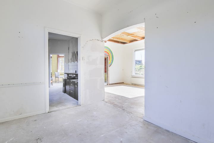 Photo 11 of Kanaalstraat 2