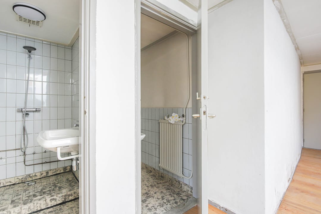 Photo 16 of Kanaalstraat 2