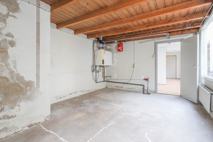 Photo 19 of Kanaalstraat 2