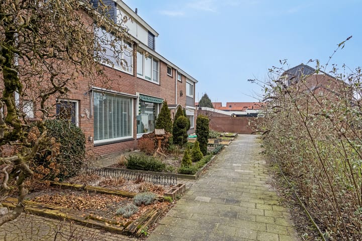 Foto 6 van James Rossstraat 20