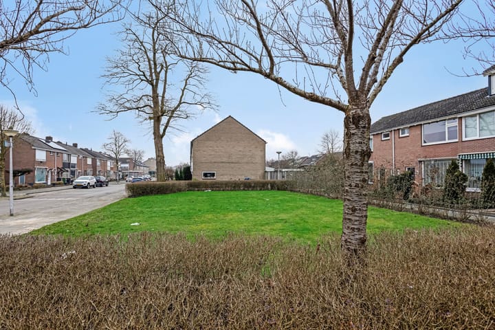 Foto 28 van James Rossstraat 20