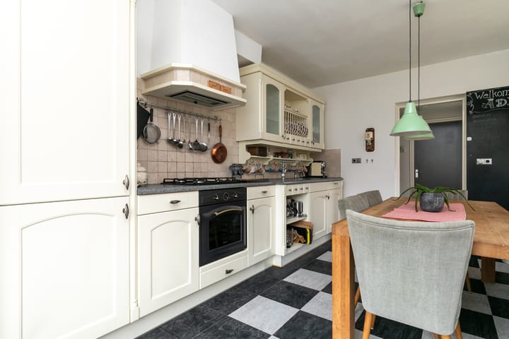 Photo 2 of Korenstraat 8