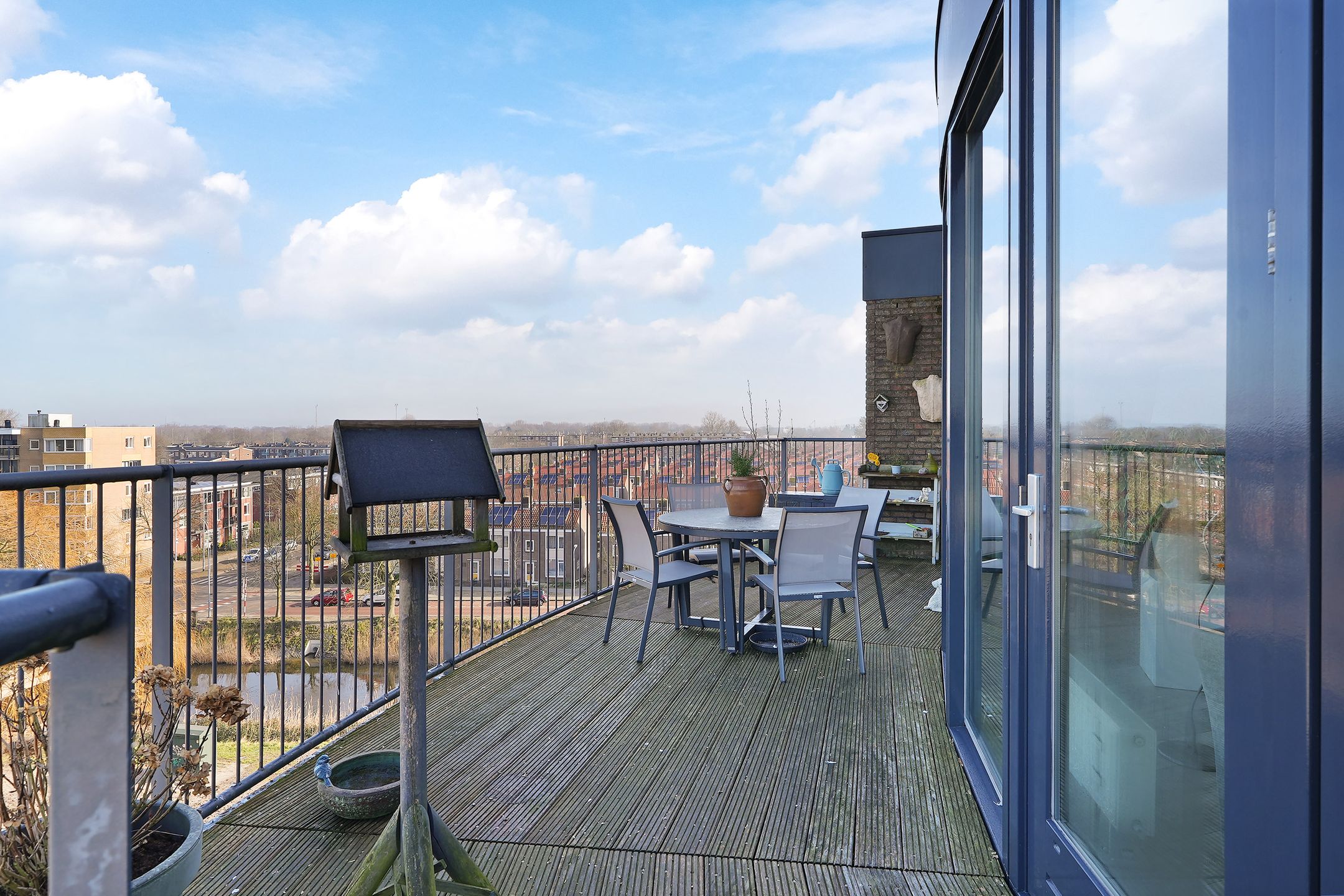 Foto 6 van Antoni Gaudipark 132