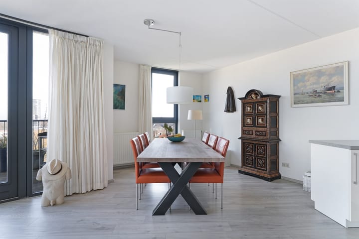 Photo 8 of Antoni Gaudipark 132