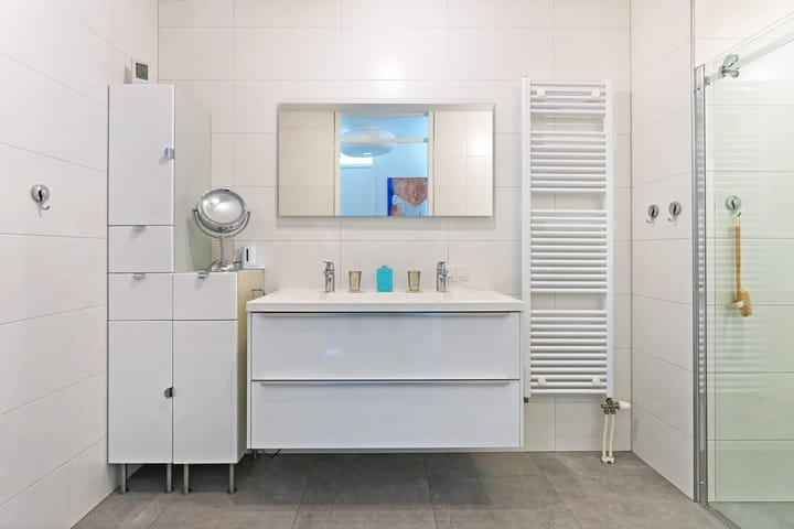 Photo 19 of Antoni Gaudipark 132