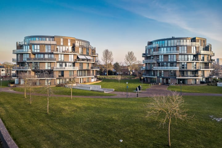 Photo 25 of Antoni Gaudipark 132