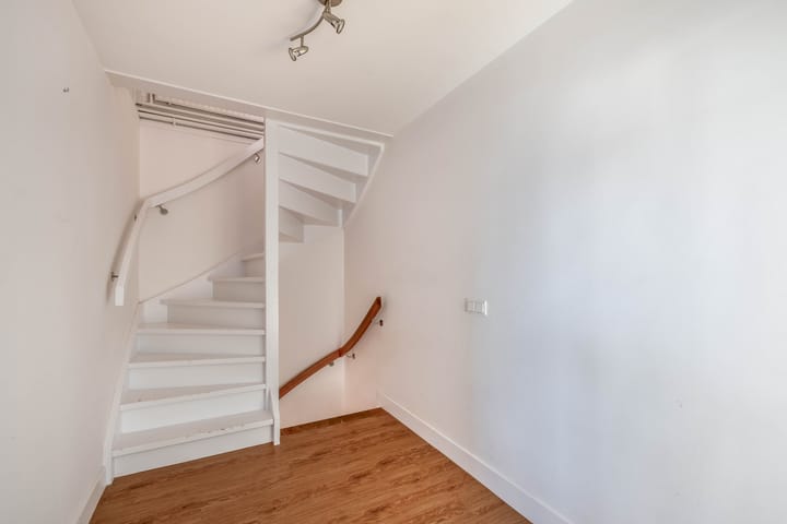 Photo 23 of Piustuin 16