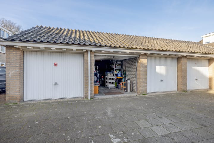 Photo 33 of Piustuin 16