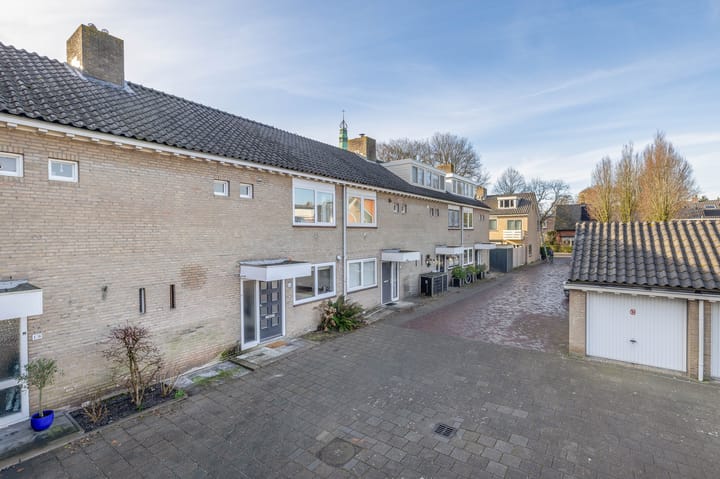 Photo 39 of Piustuin 16