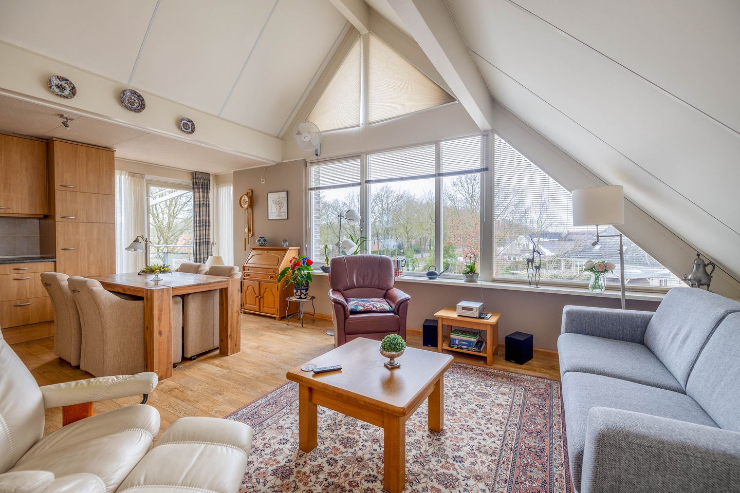 Foto 4 van Korenbloemweg 2-F