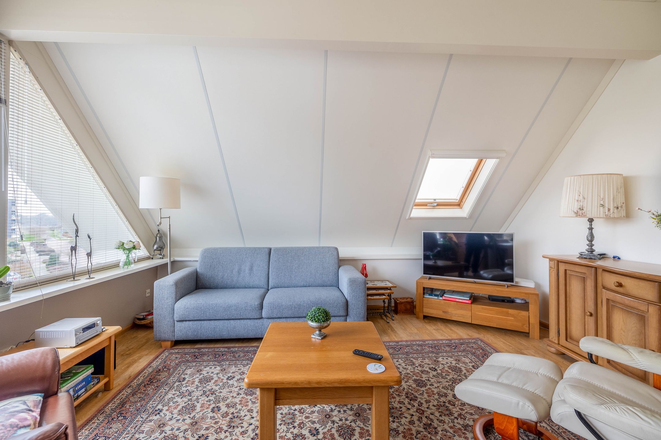 Foto 12 van Korenbloemweg 2-F