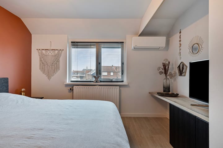 Photo 4 of Prins Bernhardstraat 14