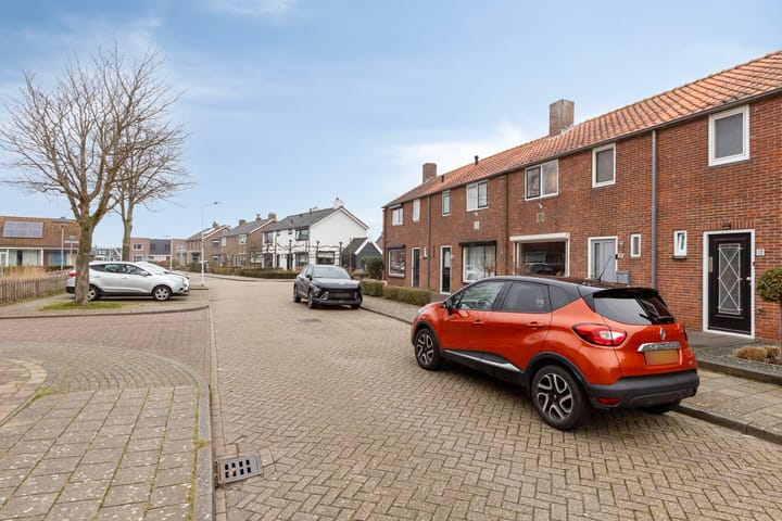 Photo 6 of Prins Bernhardstraat 14