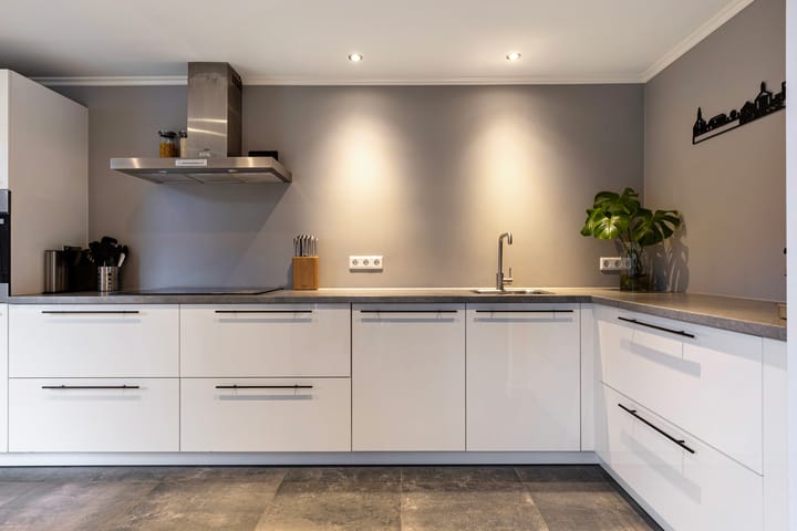 Photo 18 of Prins Bernhardstraat 14