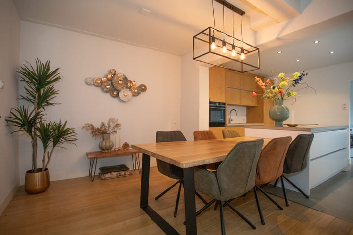 Foto 10 van Leliestraat 27