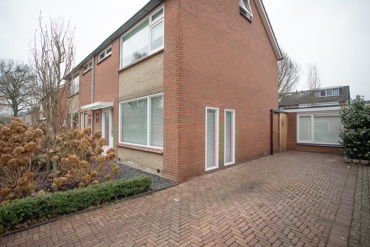 Foto 62 van Leliestraat 27