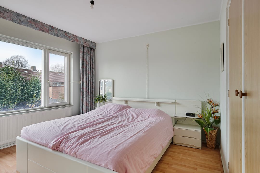 Photo 11 of Provisorstraat 26