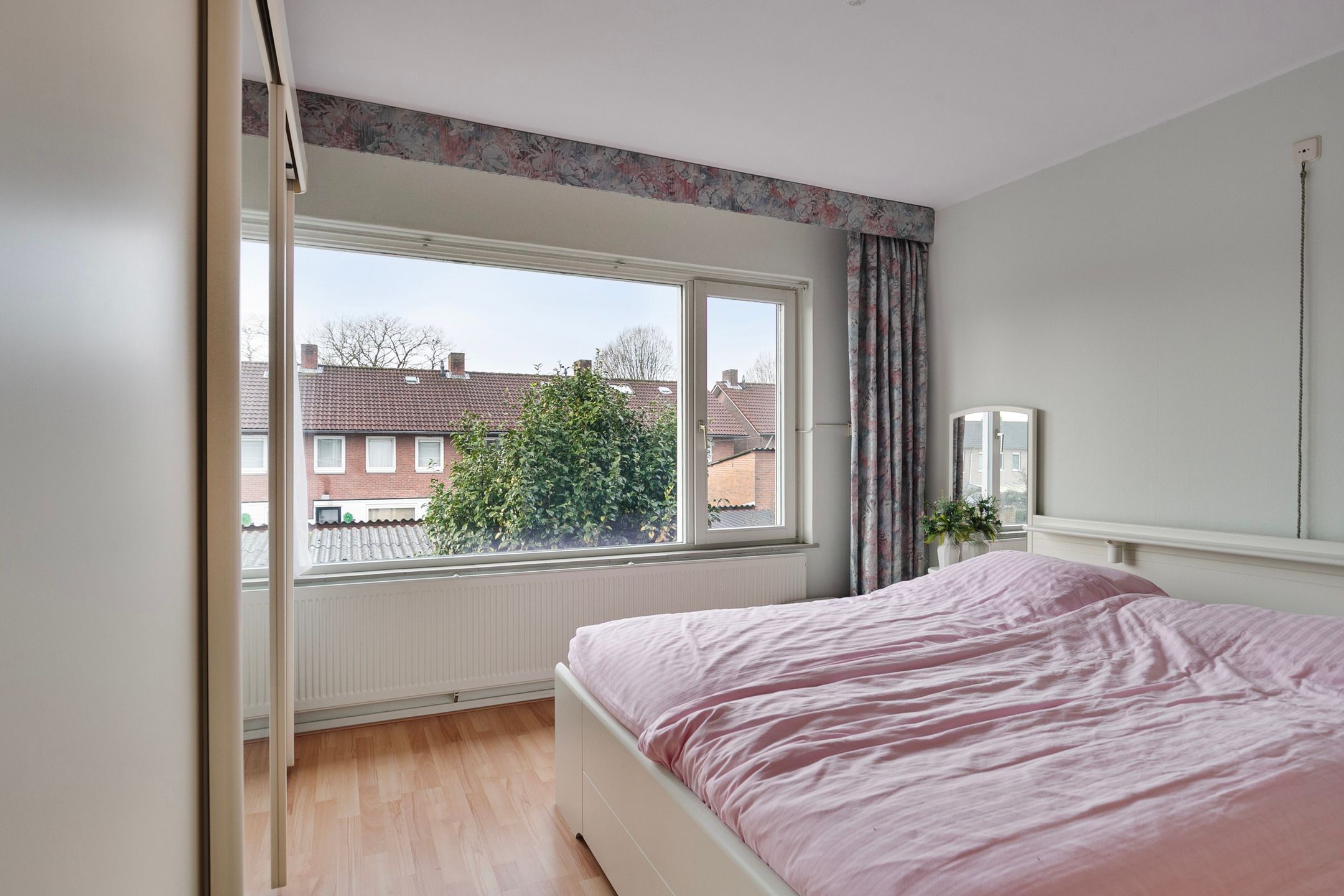 Photo 12 of Provisorstraat 26