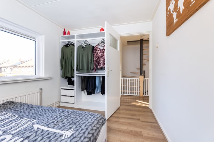 Foto 19 van Leeuwerikstraat 13