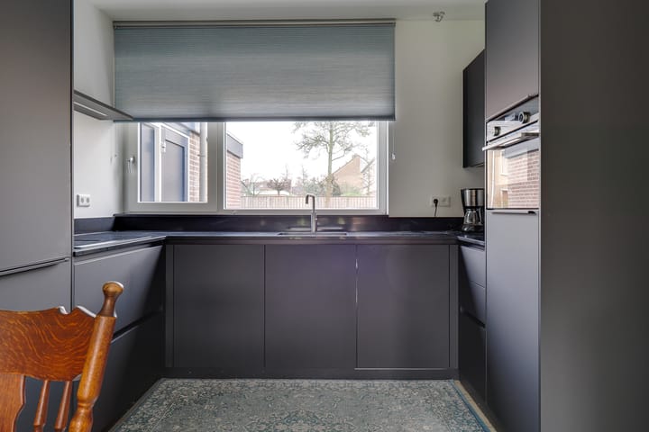 Photo 11 of Klaproosstraat 50