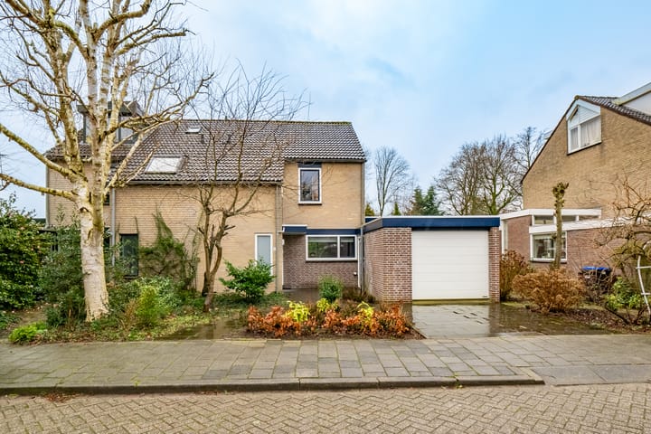 Photo 35 of Klaproosstraat 50