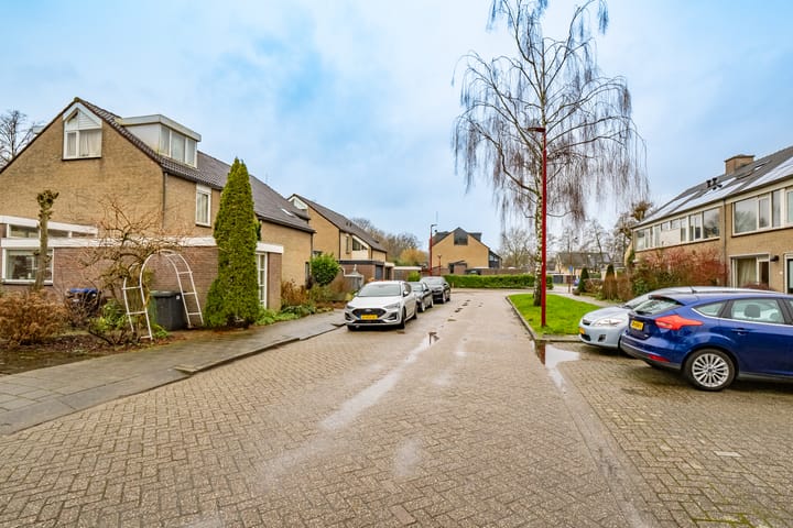 Photo 36 of Klaproosstraat 50