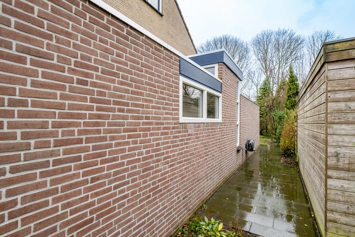 Photo 38 of Klaproosstraat 50