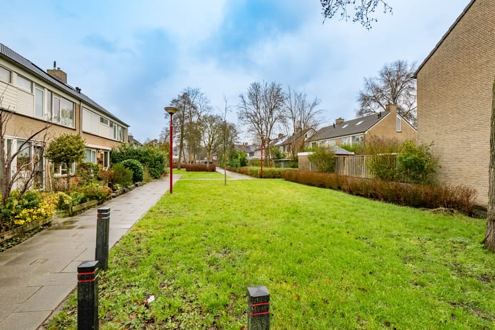 Photo 39 of Klaproosstraat 50