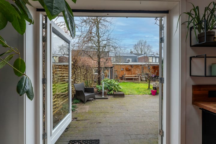 Foto 15 van Irisstraat 21-B